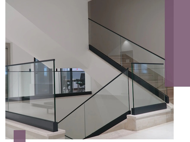 Стеклянные перила премиум-класса с установкой в Сибае