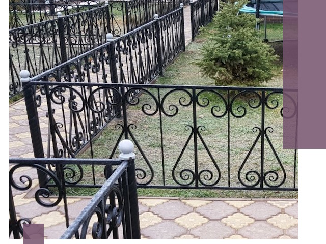 Кованые газонные ограждения под ключ в Сибае